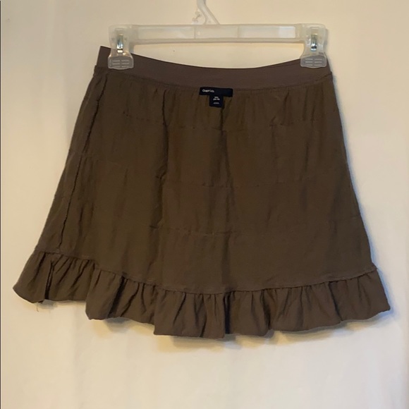 GapKids Gray Tiered Ruffle Skirt, XXL (14-16) - Picture 4 of 5